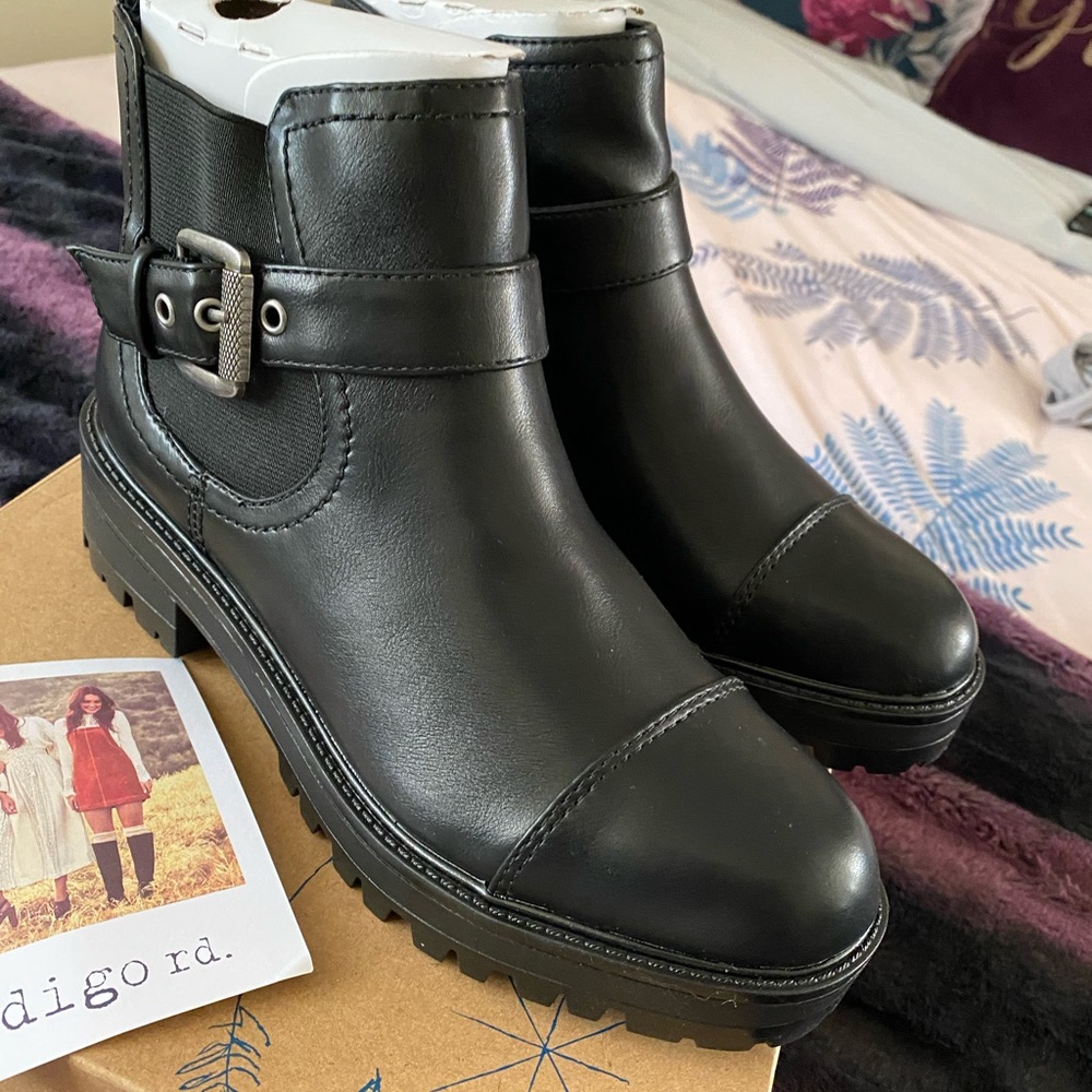 Indigo boots